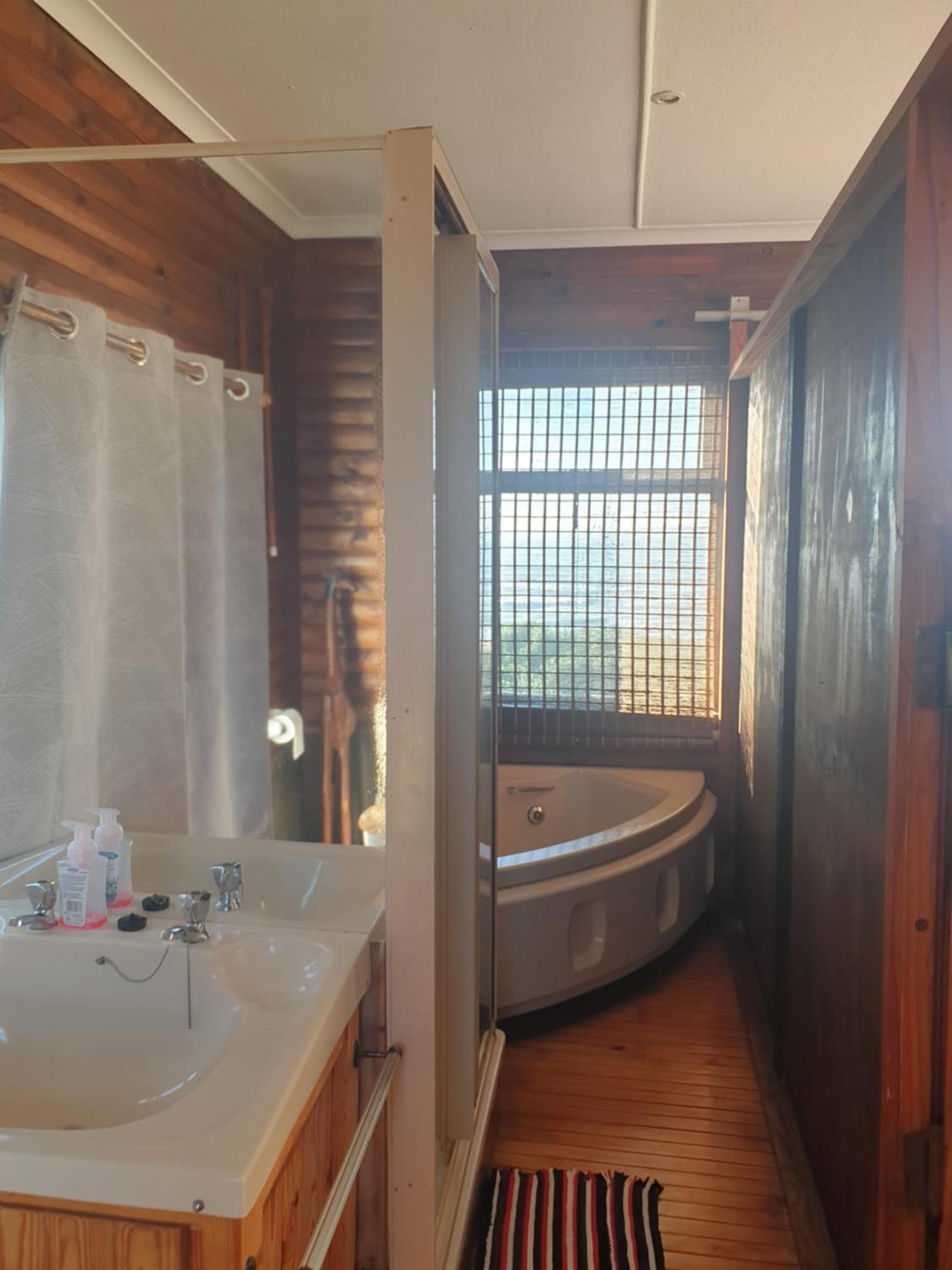 Deep Blue Guest House Amanzimtoti Exteriér fotografie